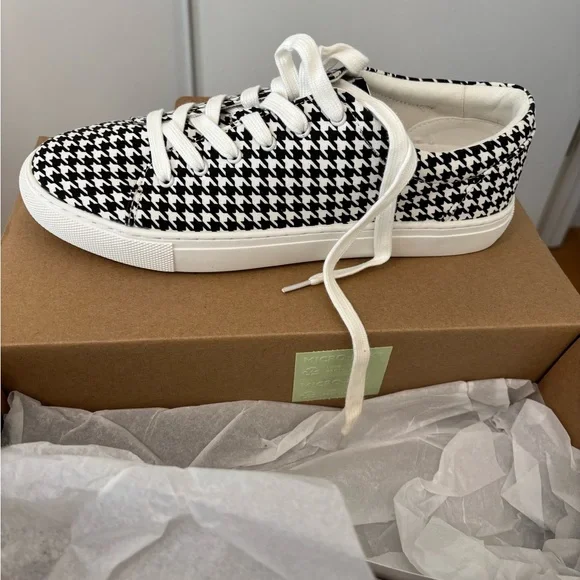 J.Crew factory Road Trip printed canvas sneakers. Houndstooth. Size 9.5. NWT - Picture 1 of 3